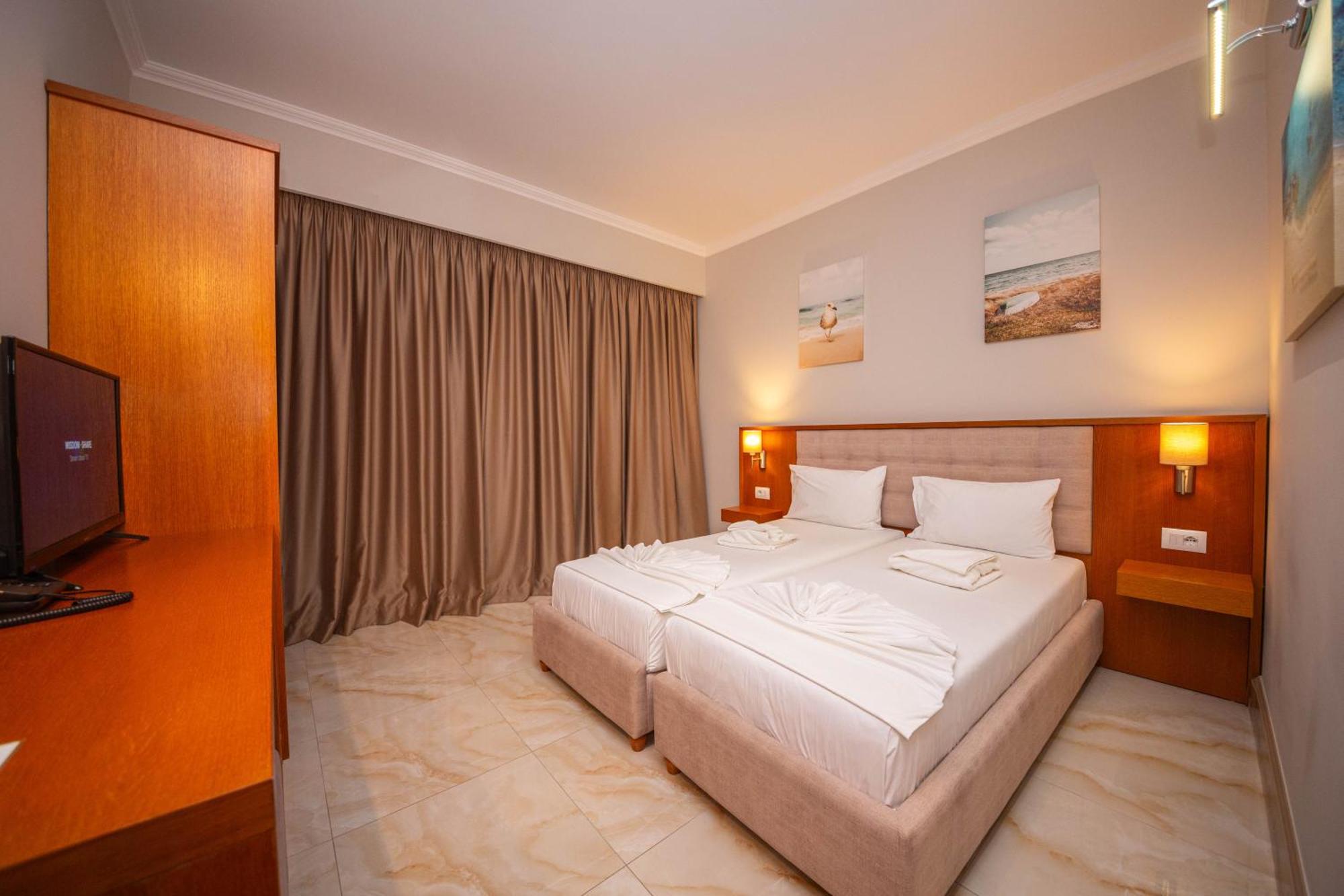 Hotel Sole Mare كساميل المظهر الخارجي الصورة